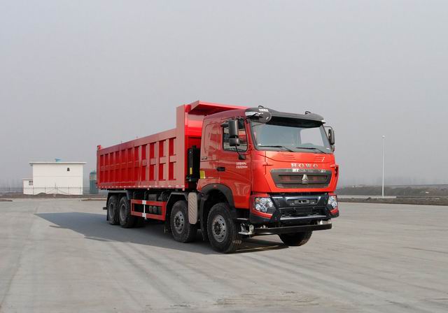 豪沃牌ZZ5317ZLJV446HF1自卸式垃圾车