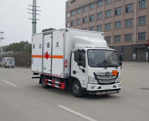 专威牌HTW5040XRQB6易燃气体厢式运输车