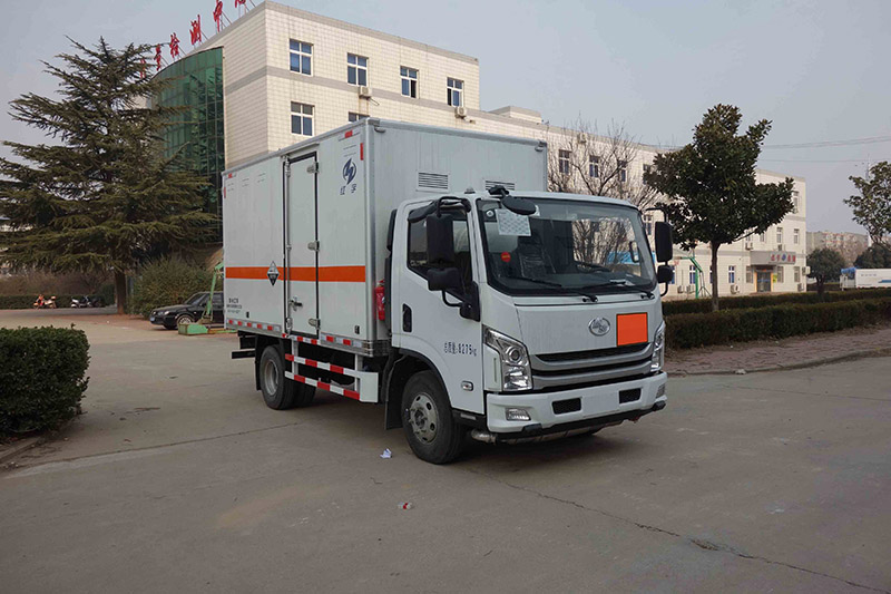 红宇牌HYJ5080XFW-SH腐蚀性物品厢式运输车