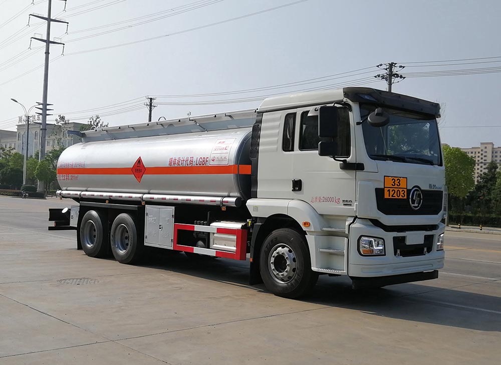楚飞牌CLQ5261GYY6SX运油车