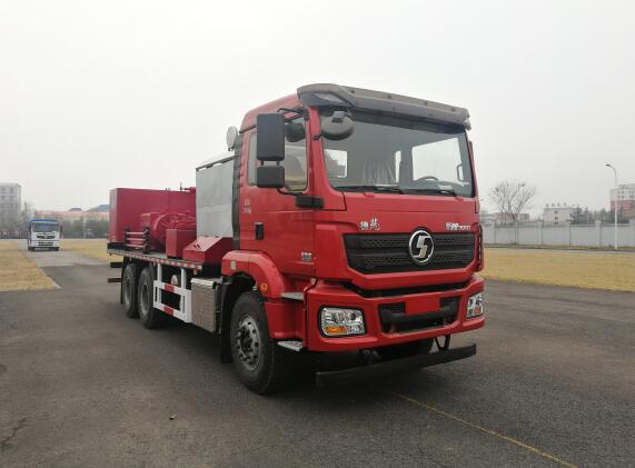 兰山牌GTE5230TYL70压裂车
