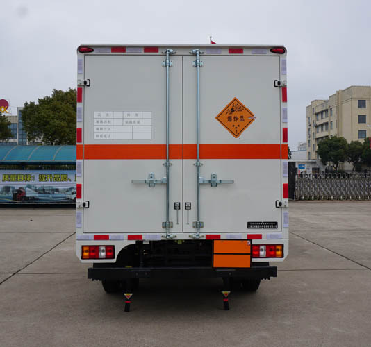 江鈴江特牌JMT5062XQYXG26爆破器材運(yùn)輸車公告圖片