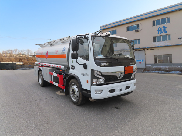 陆平机器牌LPC5120GJYE6加油车