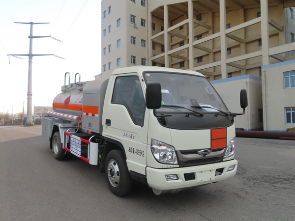 陆平机器牌LPC5040GJYB6加油车