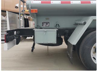 陸平機(jī)器牌LPC5040GJYB6加油車公告圖片