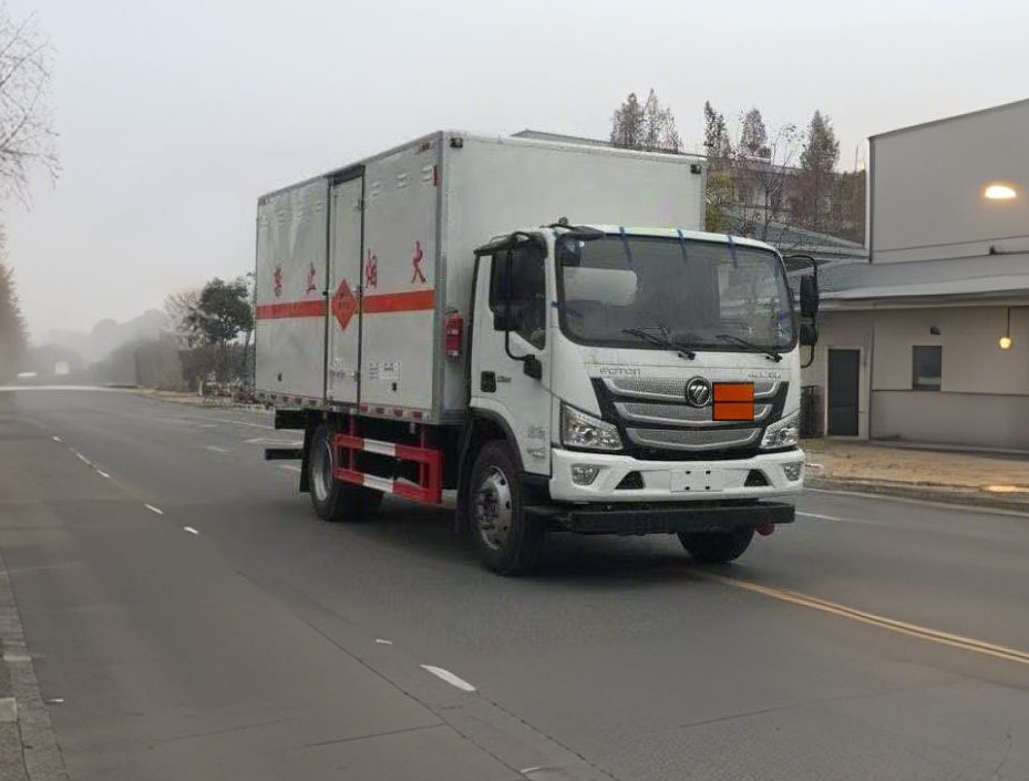 程力威牌CLW5120XQYB6爆破器材运输车