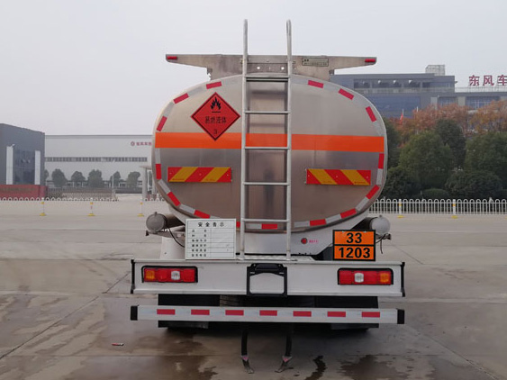 楚勝牌CSC5189GYYLS6鋁合金運油車公告圖片