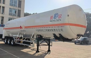 低温液体运输半挂车