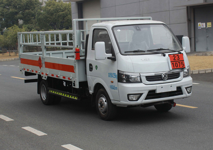 EQ5045TQP16DCACWXP型气瓶运输车图片
