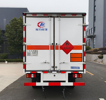 程力威牌CLW5041XRYJ6易燃液體廂式運(yùn)輸車公告圖片