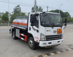 加油车