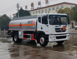 运油车