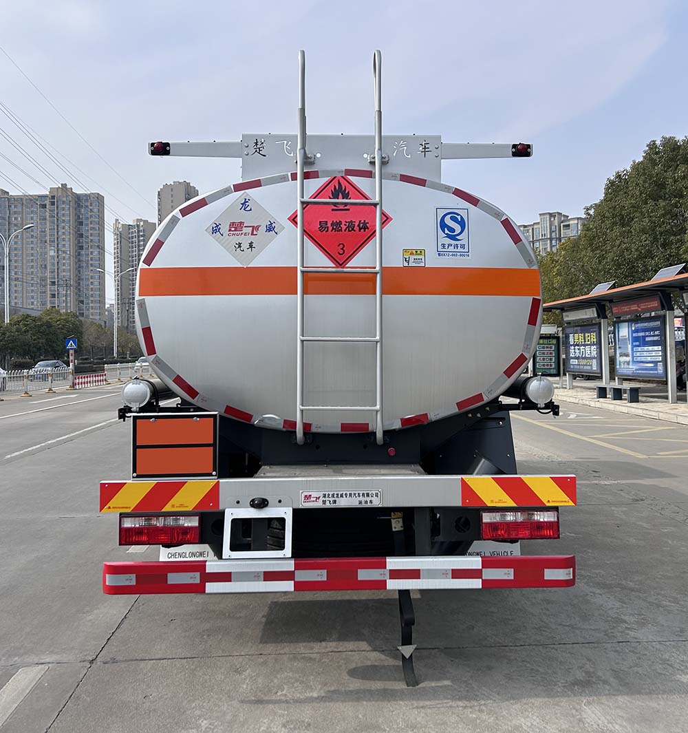 楚飞牌CLQ5180GYY6E运油车公告图片