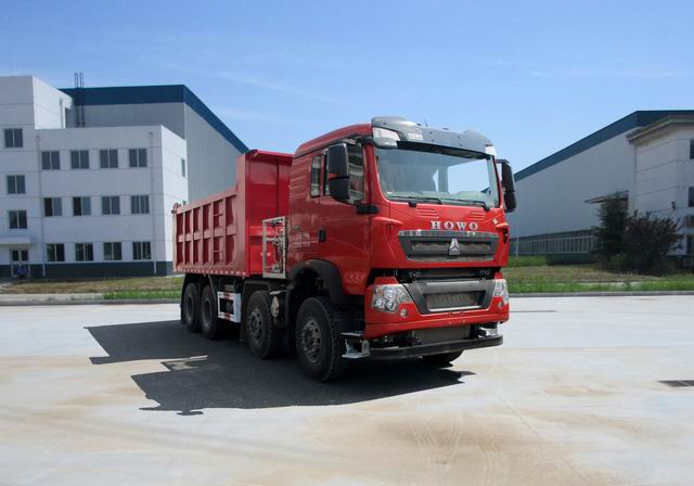 豪沃牌ZZ5317ZLJV306GF1L自卸式垃圾车