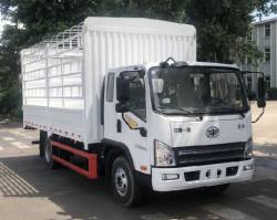 仓栅式运输车