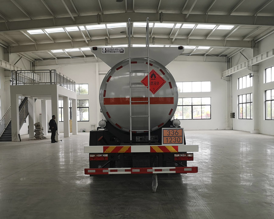 润知星牌SCS5180GRYEQ6易燃液体罐式运输车公告图片