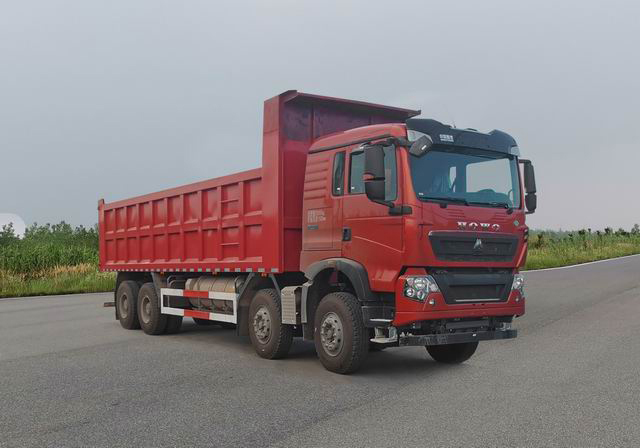 豪沃牌ZZ5317ZLJV466GF1L自卸式垃圾车