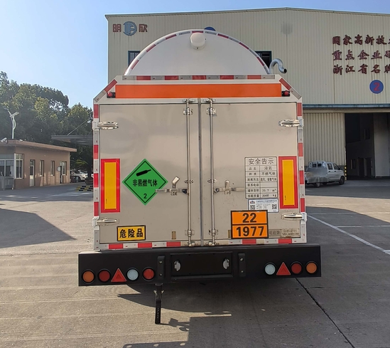 明欣牌NMX9403GDYN低温液体运输半挂车公告图片
