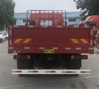 CA1250P28K1L8T3AE6 解放牌264马力前四后四(小三轴)柴油9.8米国六载货汽车图片