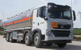 运油车