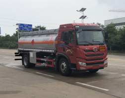 运油车