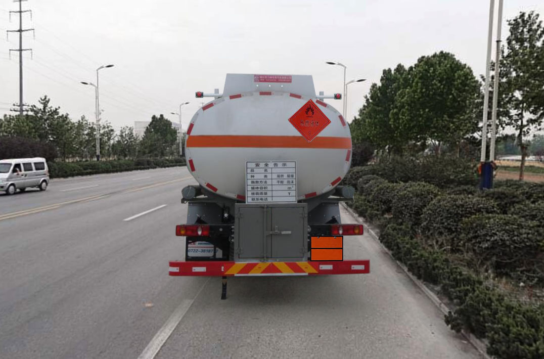 醒獅牌SLS5180GRYD6易燃液體罐式運輸車公告圖片