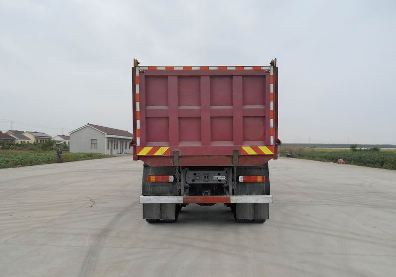 豪沃牌ZZ3317V356GF1B自卸汽车公告图片