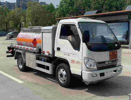 加油车