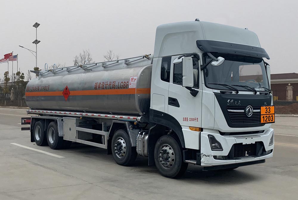 楚飞牌CLQ5323GYY6DA铝合金运油车
