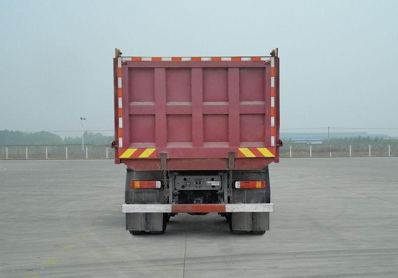 豪沃牌ZZ5317ZLJV356GF1B自卸式垃圾車公告圖片