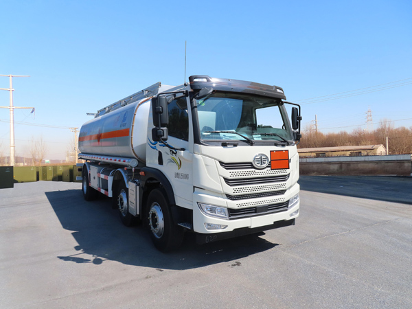 陆平机器牌LPC5260GYYC6运油车