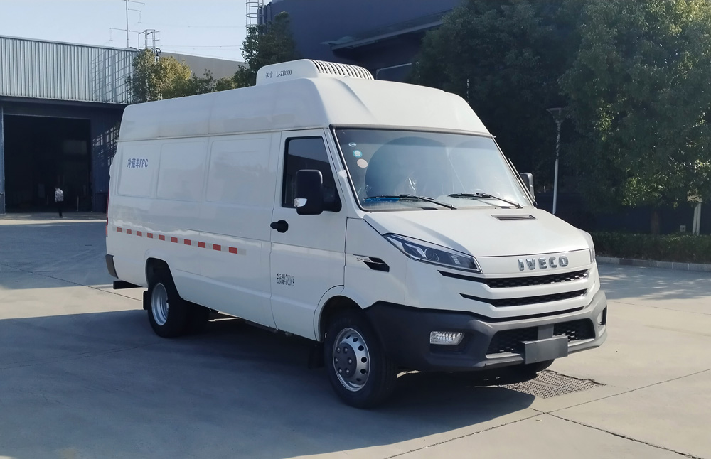 程力威牌CLW5041XLCNJ6冷藏车