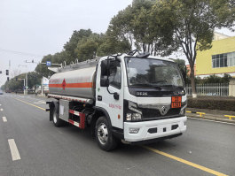 运油车