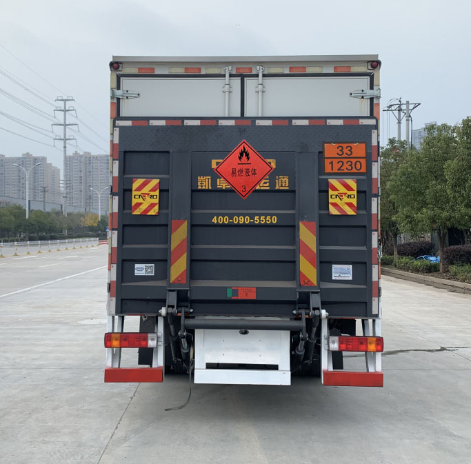 楚飞牌CLQ5120XRY6CA易燃液体厢式运输车公告图片