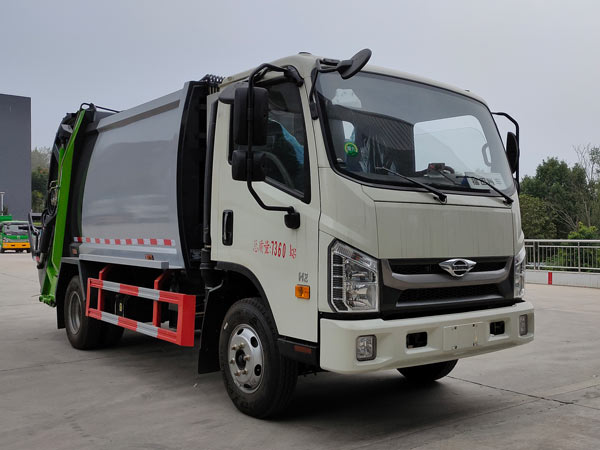 程力威牌CLW5070ZYSBDP压缩式垃圾车