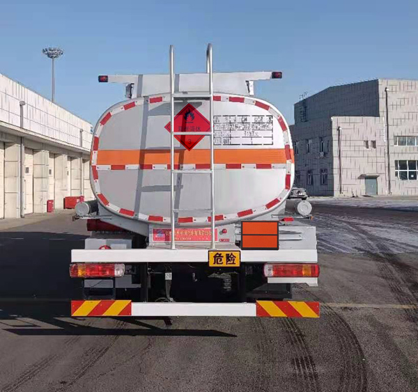 陸平機(jī)器牌LPC5180GYYC6運(yùn)油車公告圖片