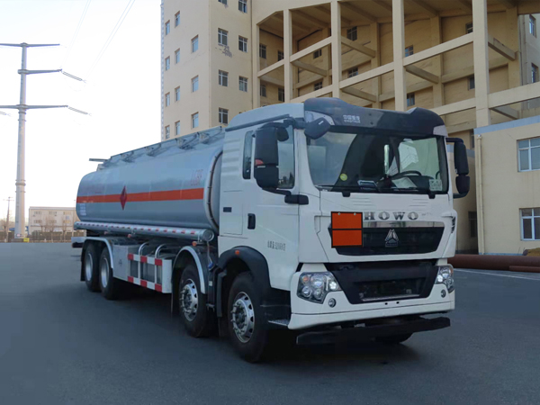 陆平机器牌LPC5322GYYZ6运油车