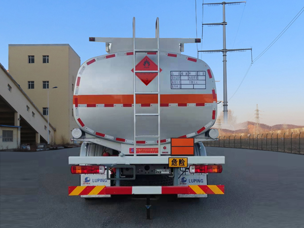 陸平機器牌LPC5322GYYZ6運油車公告圖片