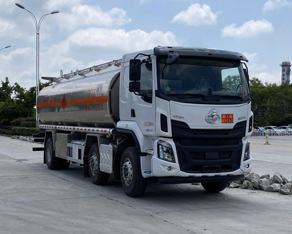 楚胜牌CSC5267GYYLEL6铝合金运油车