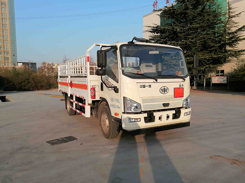 红宇牌HYJ5120TQP-CA气瓶运输车