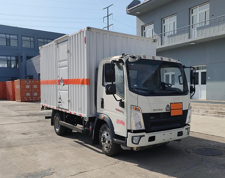 驼马牌JLC5047XZWFL杂项危险物品厢式运输车