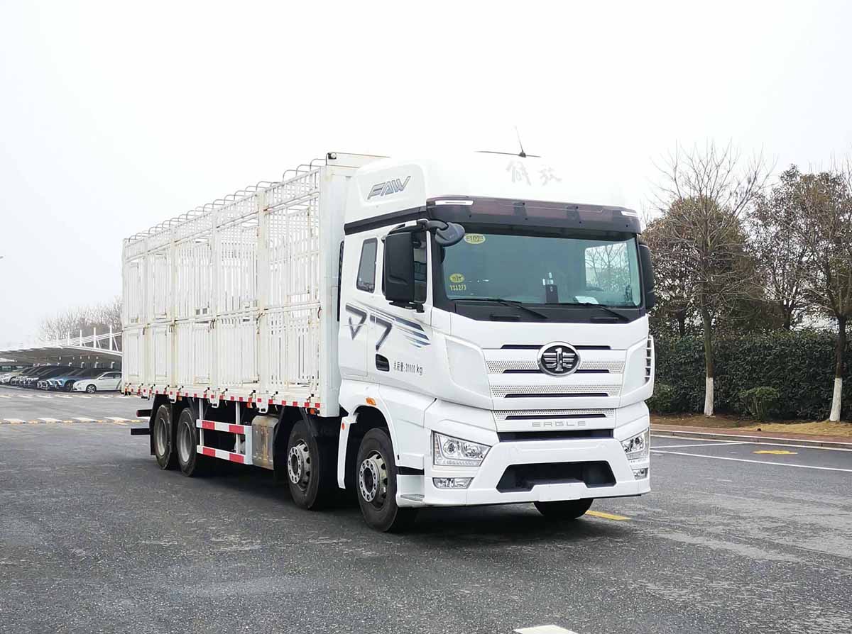 解放牌CA5310CCQP77K24T4E6畜禽运输车