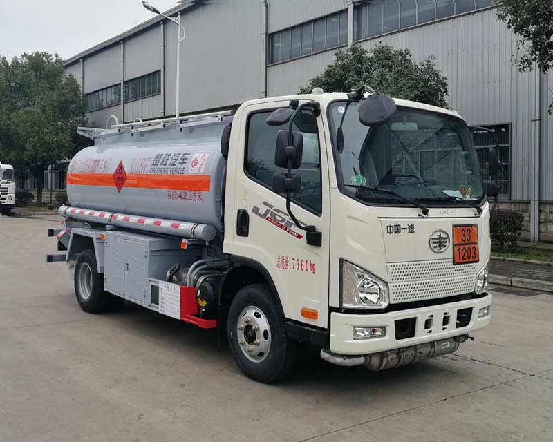 楚胜牌CSC5070GJYC6A加油车公告图片