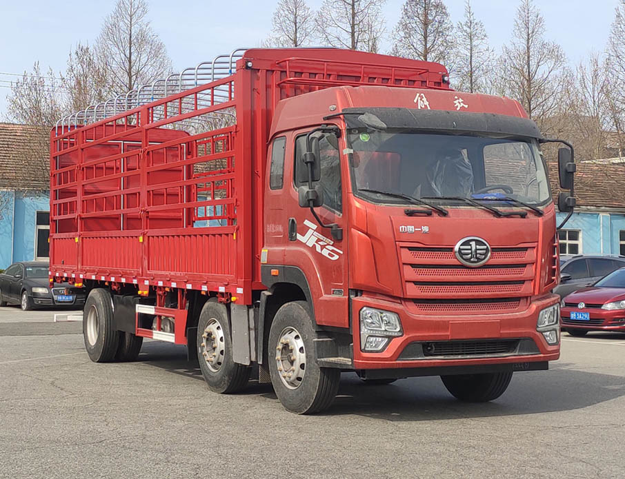 解放牌CA5244CCYP28K1L6T3E6A80仓栅式运输车