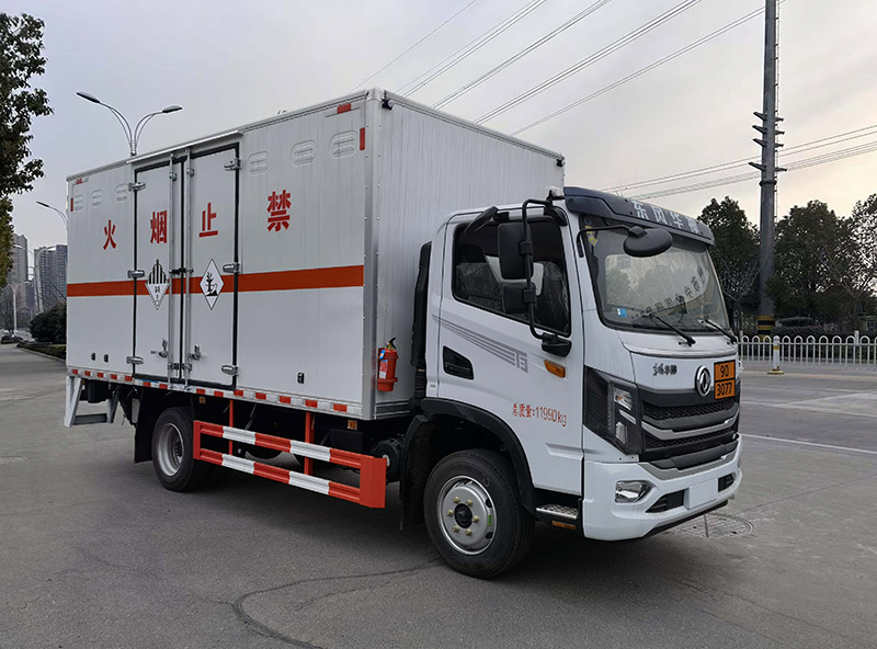 楚飞牌CLQ5120XZW6E杂项危险物品厢式运输车