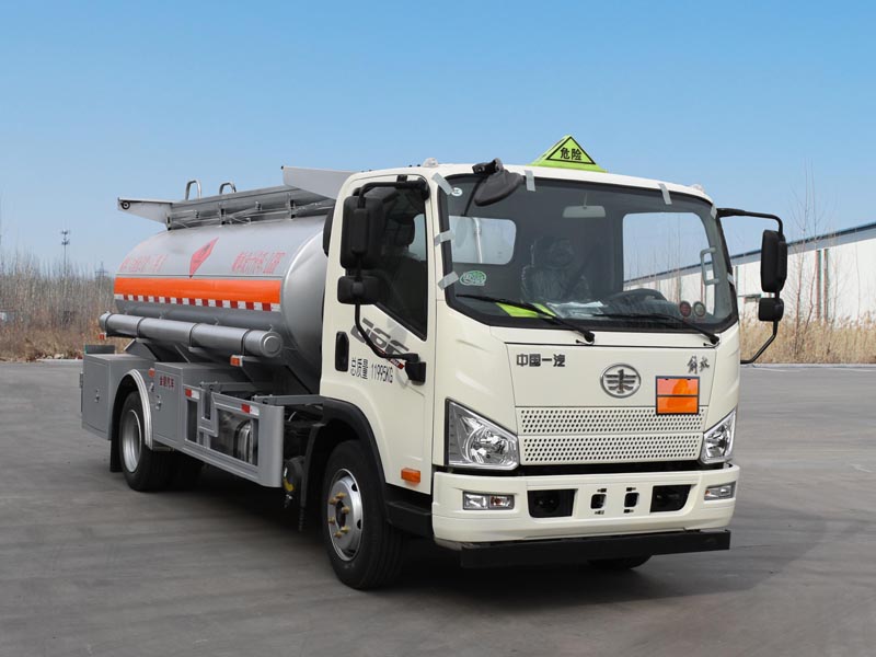 金碧牌PJQ5122GYYC6运油车