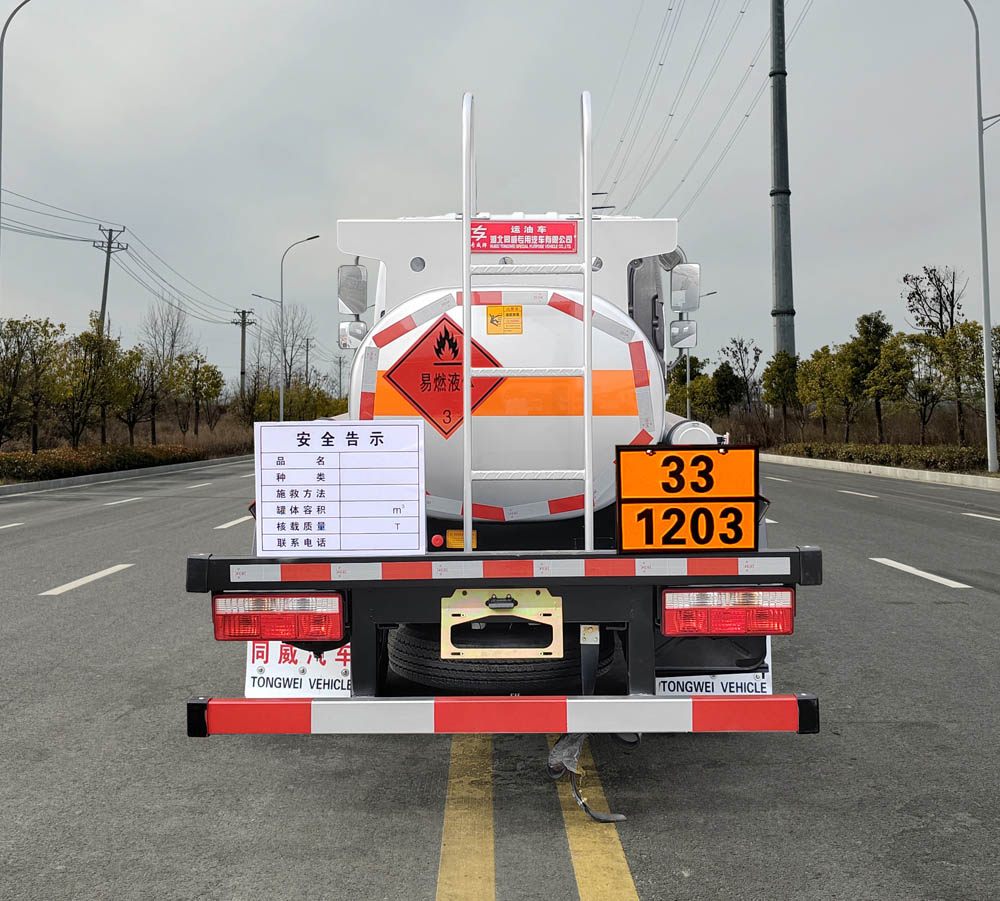 專威牌HTW5045GYYEQ6運(yùn)油車公告圖片