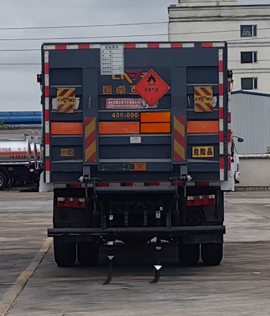 专威牌HTW5180TQPE6气瓶运输车公告图片
