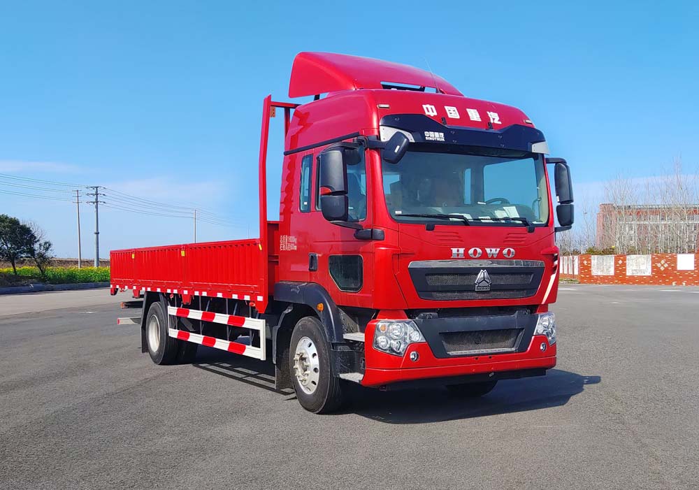 豪沃牌 256马力 载货汽车(ZZ1187K501GF1B)