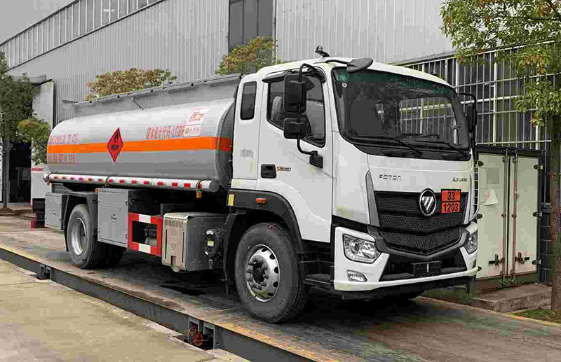 楚飞牌CLQ5181GYY6BJ运油车
